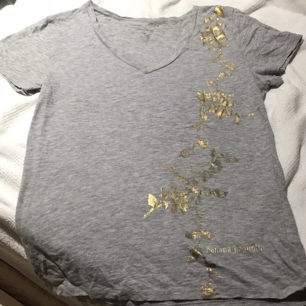 Banana Republic M T-shirt grey gold graphic nwot